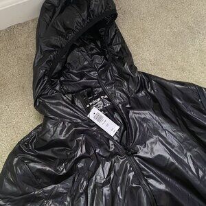 Aritzia TNA The Pillow Puff Black Waterproof Packable Jacket